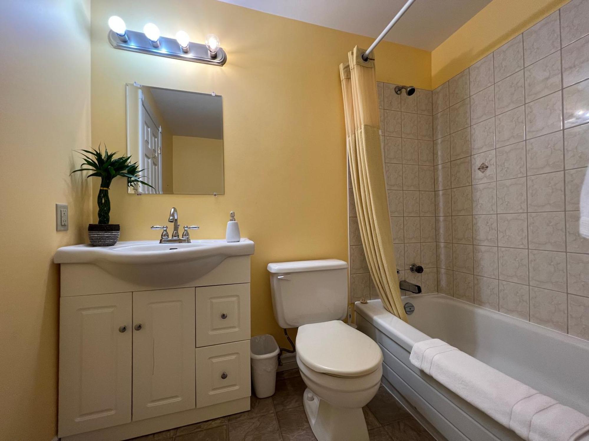 Lee'S Ocean Peek B & B Stratford Eksteriør billede