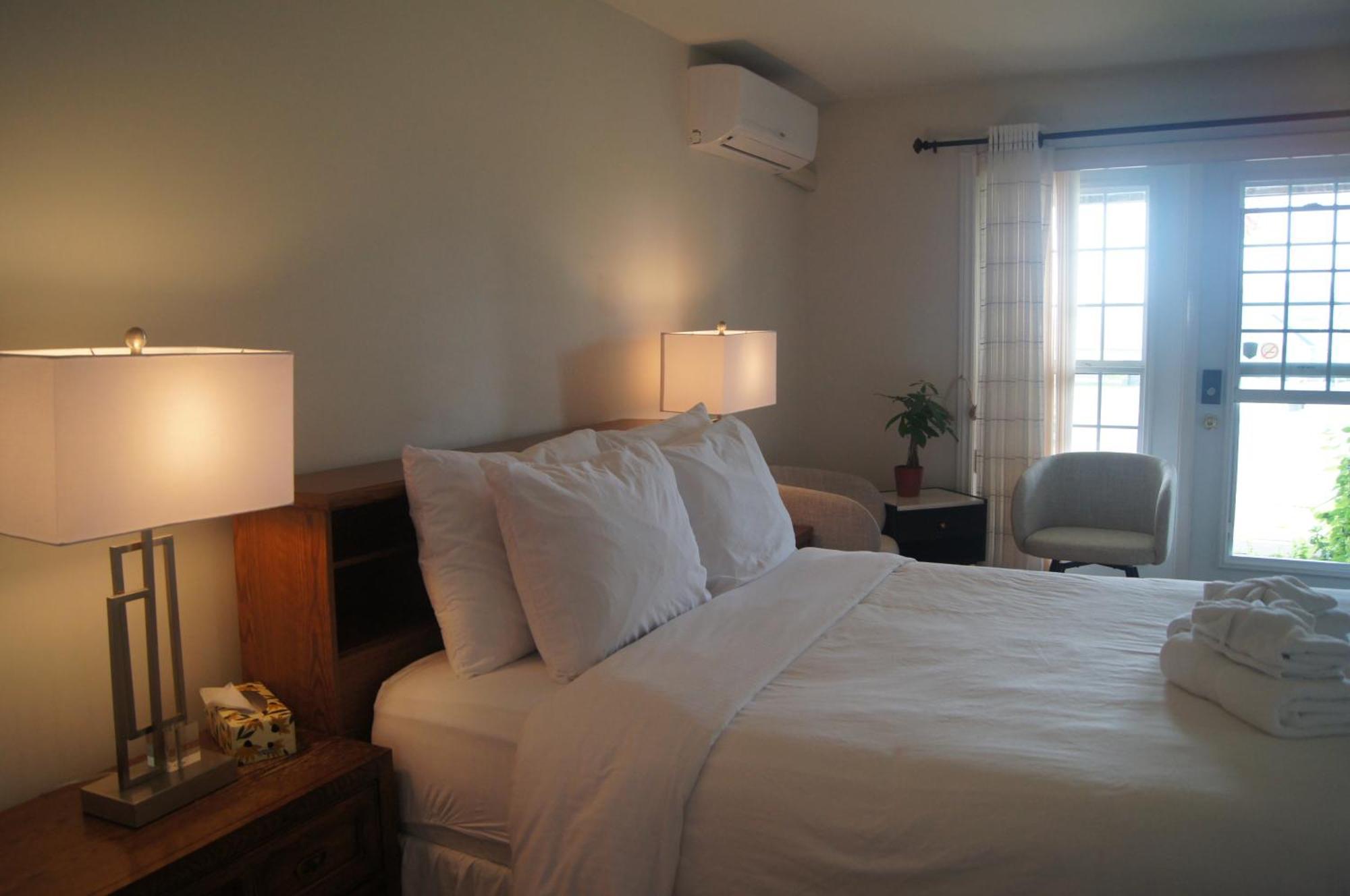 Lee'S Ocean Peek B & B Stratford Eksteriør billede